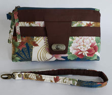 Load image into Gallery viewer, Anna - Floral Wristlet