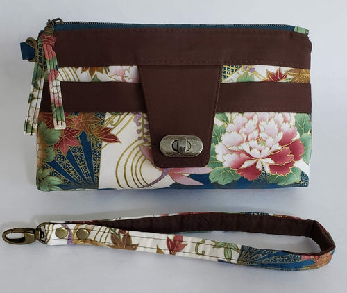 Anna - Floral Wristlet