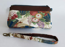 Load image into Gallery viewer, Anna - Floral Wristlet