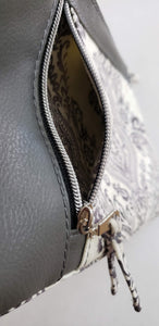 Rikki - Cream and Gray Wristlet