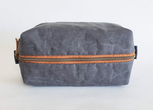 Journey Zippered Bag - Gray Waxed Canvas