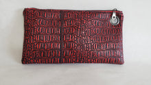 Load image into Gallery viewer, Elta Wristlet - Red and Black